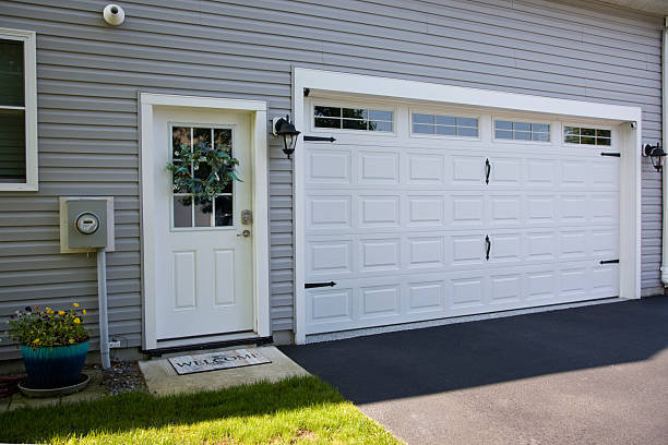 24/7 Emergency Garage Door Panel Replacement experts in Pacific City, OR
